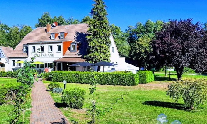 Neustrelitz Hotel | Landhotel Prälank