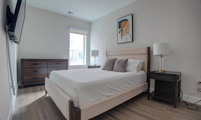 Kensington Apartment | Landing | Amazing 1BD, Gym, Clubhouse