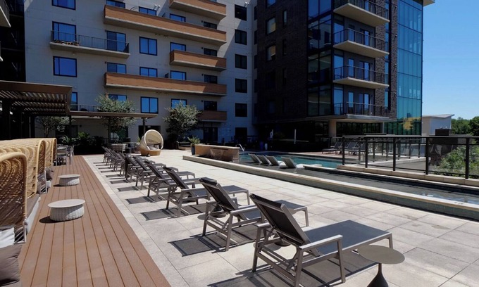 Houston Apartment | Landing | Amazing 2BD, Gym, Pool