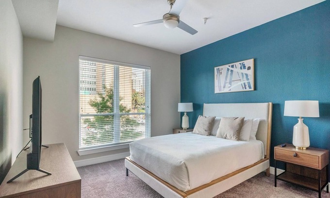 Central Business District Apartment | Landing at Canal 1535 - 1 Bedroom in Central Bu.