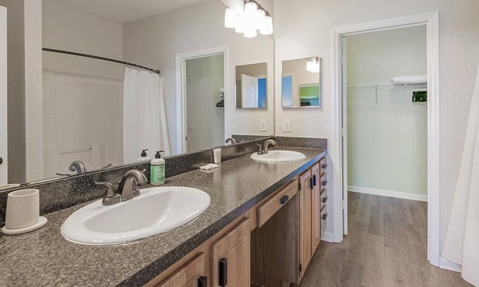 Oviedo Apartment | Landing at Grandeville at River Place - 2 Bedrooms in Downtown Oviedo