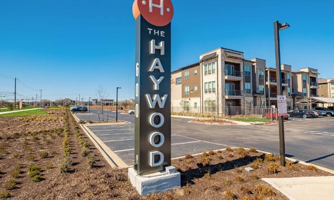 Austin Apartment | Landing at The Haywood - 1 Bedroom in Slaughter.