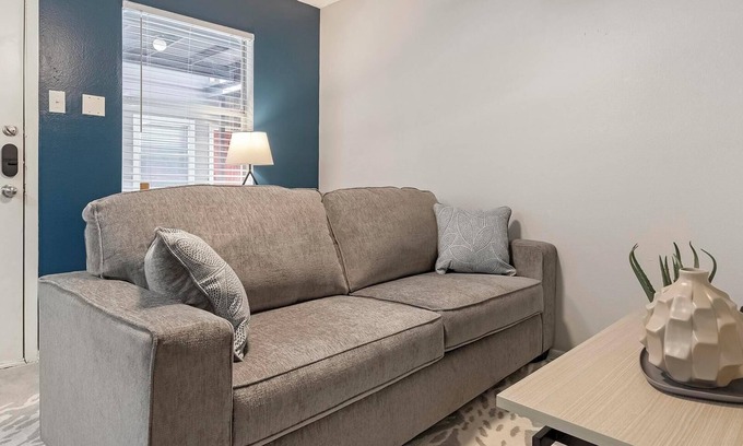 Southside Apartment | Landing | Beautiful Studio, Gym, Clubhouse