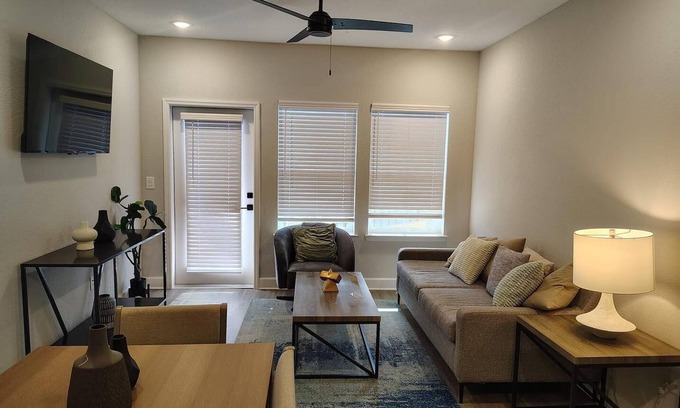 Newberry Apartment | Landing | Chic 1BD, Pool, Gym