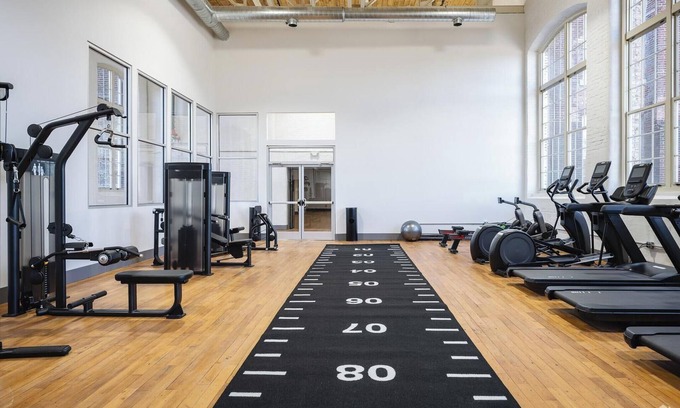 Greenville Apartment | Landing | Chic 3BD, Gym, Yoga Studio