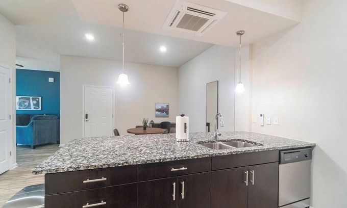 Charlotte Apartment | Landing | Incredible 1BD, Gym, Clubhouse