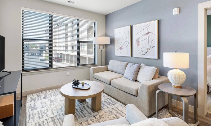 Eureka Apartment | Landing | Incredible 2BD, Clubhouse, Pool