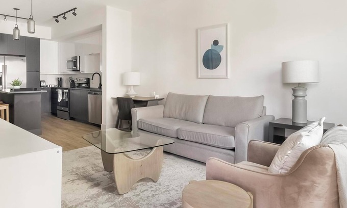 Providencia Park Apartment | Landing l Spectacular 1BD, Pool, Yoga Studio