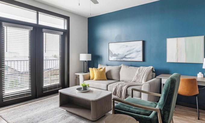 Buda Apartment | Landing | Modern 1BD in Brooks Crossing