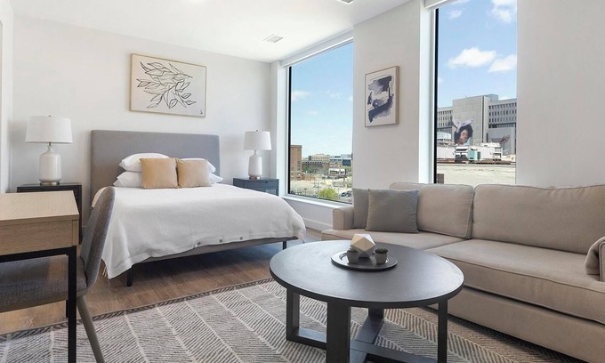 Greektown Historic District Apartment | Landing | Spectacular Studio, Clubhouse, Gym