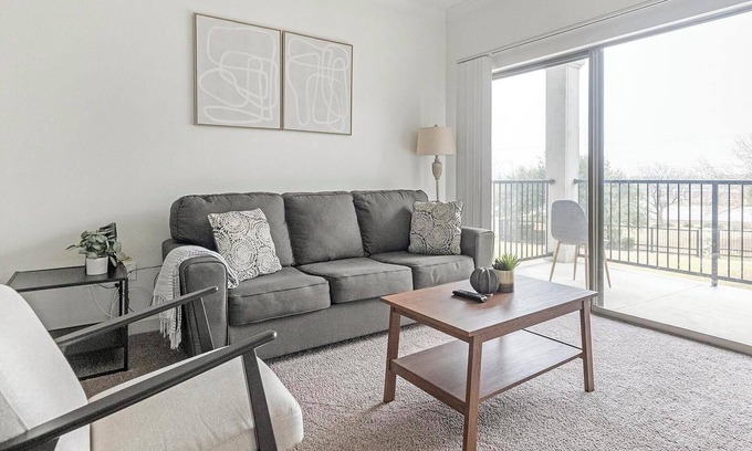 McNeil Apartment | Landing | Stunning 1BD, Gym, Clubhouse