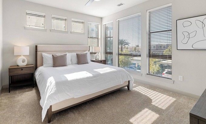 Madison Apartment | Landing | Stylish 1BD, Clubhouse, Gym