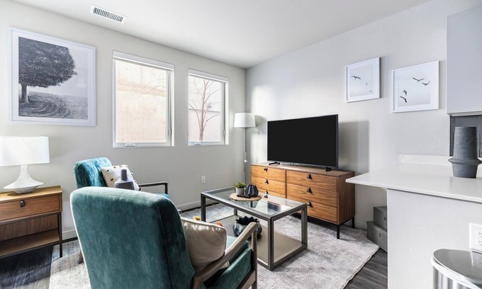 Reno/Tahoe Airport Apartment | Landing | Stylish Studio, Gym, Pool