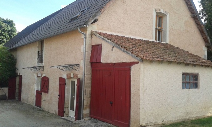 Saint-Hilaire-en-Lignieres House | Large gîte for large families or friends, with piano and table soccer.