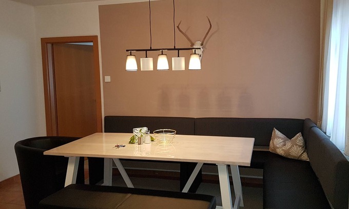 Flattach House | Large 125m² apartment with balcony and fireplace for 6 to 12 people in Flattach!