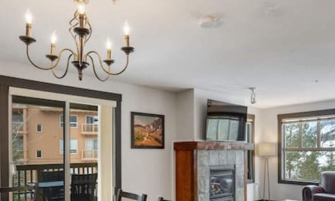 East Kootenay Condo | LARGE 2-Br 2-Ba | Ski In/Out | Pool & Hot Tubs | Central Upper Village Location