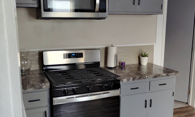 Bay City House | Large 3-bedroom house in charming Bay City with WiFi, AC. Enjoyable getaway