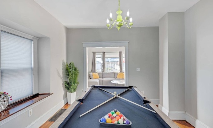 Lakewood House | Large 3 bedroom with Hot Tub!