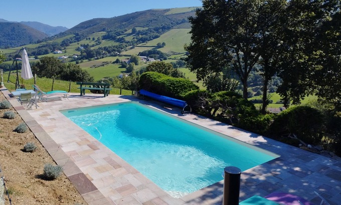 Itxassou House | Large and superb typical house with swimming pool in the heart of the Basque