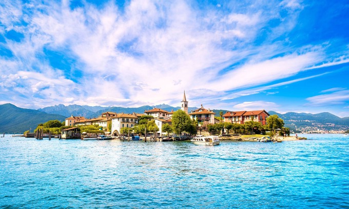 Gravellona Toce Apartment | Large apartment with stunning views of Lake Maggiore