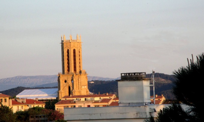 Nord Apartment | Large apartment near the cathedral of Aix en Provence with lovely terrace