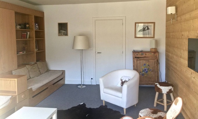 Tignes le Lac Apartment | Large apartment, ski-in ski-out, superb mountain and lake view.