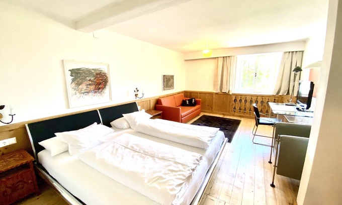 Telfes im Stubai Apartment | Large apartment with 2 bedrooms, SWIMMING POOL, balcony, garden