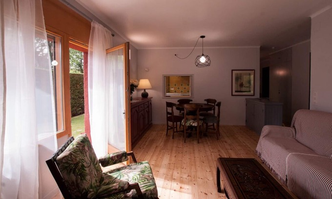 Puigcerda Apartment | Large apartment with direct access to the garden, near Lake Puigcerdà
