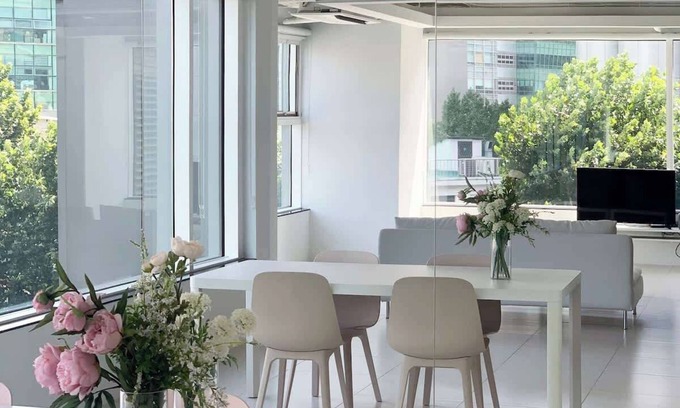 Chunghyeon-dong Condo | Large Apt. Urban View. Gwang Hwa Mun - City Hall