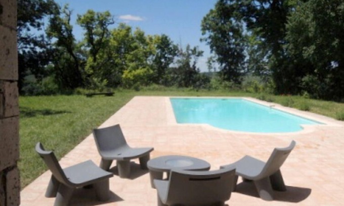 Monjoi Other | Large barn and small chapel with stunning views