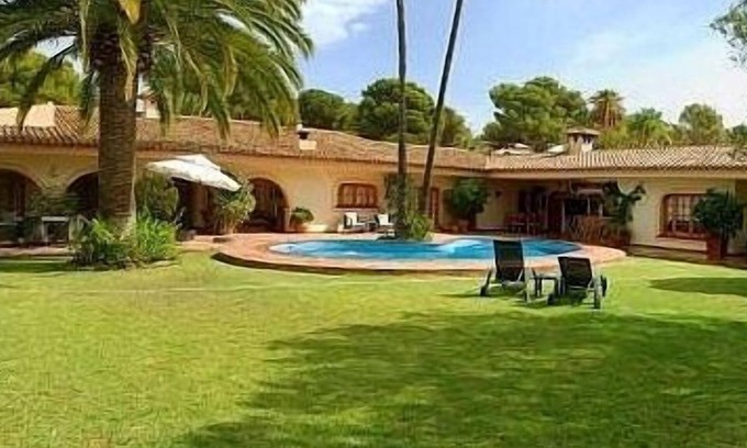 Casas de Torrat Villa | Large Calpe Villa - Private Pool - Quiet area near Beach, Restaurants etc.