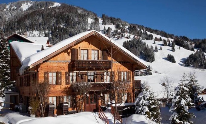Morgins Ski Chalet | Large chalet to rent for 20 people