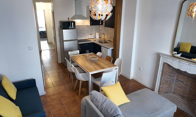 Valenciennes Apartment | Large city apartment with 2 private indoor parking spaces