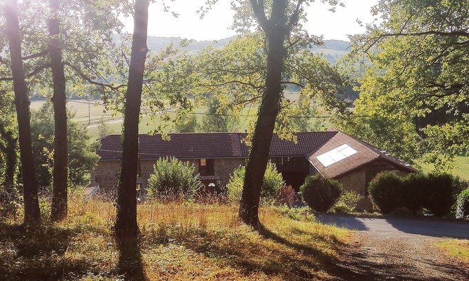 Peyraube Cottage | Large country cottage at the foot of the Pyrenees