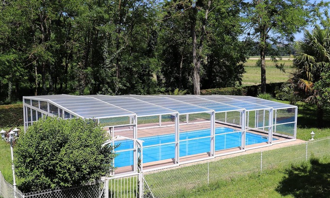 Feugarolles House | Large detached house with park, pool and spa.