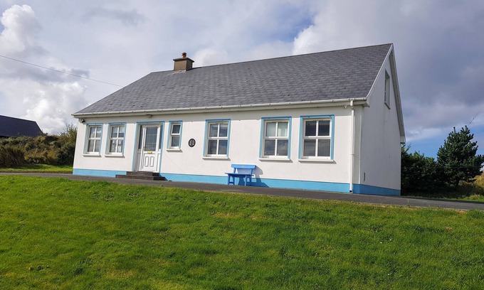 Lettermacaward House | Large detached family house close to a famous beach and a great base for touring