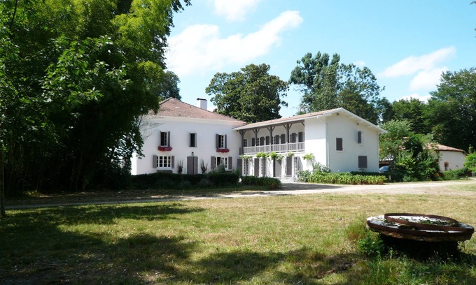 Saint-Martin-d'Oney House | Large family home in the heart of the Landes accessible to 20 people