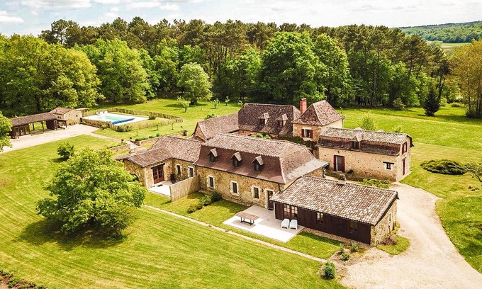 Issac House | Large family country house with private pool