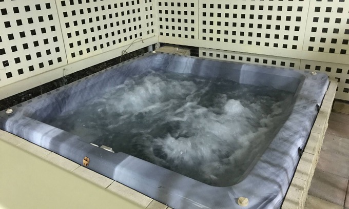 Port Hughes House | Large family getaway