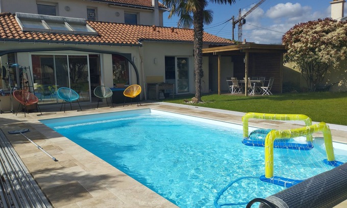 Vertou House | Large family home 245m² near Nantes with heated indoor pool