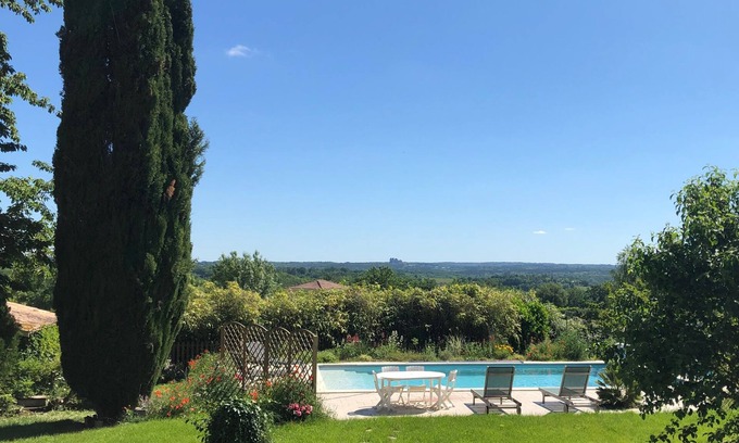 Devillac House | Large family home with private pool