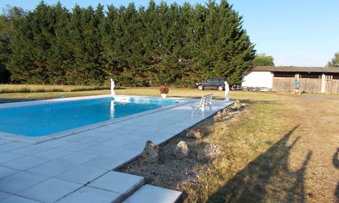 Mussidan House | Large Family House in Mussidan with pool, garden and only 20 minutes to Bergerac