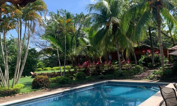 San Isidro Villa | Large family house surrounded by nature Pet friendly