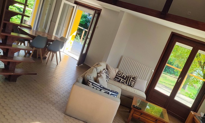 Saint-Romain-de-Jalionas House | Large and pleasant 150M2 house near Lyon