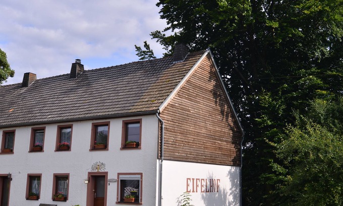 Benenberg House | Large holiday home for 12 p. in a rural location in the Eifel
