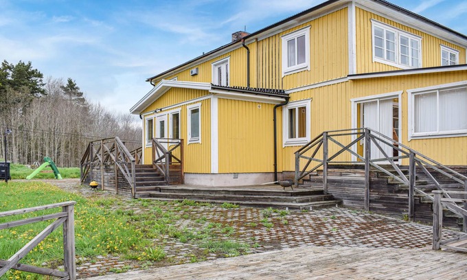 Morlunda House | Large house located on a hill, for a wonderful vacation with the family.