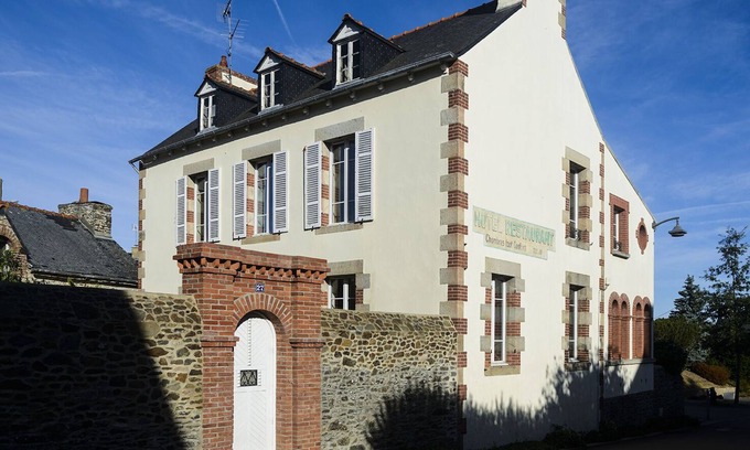 Etables-sur-Mer House | Large house of 200 m2, bright, 700m beach