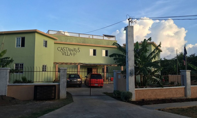 Silver Sands Hotel | Large Newly Completed Villa