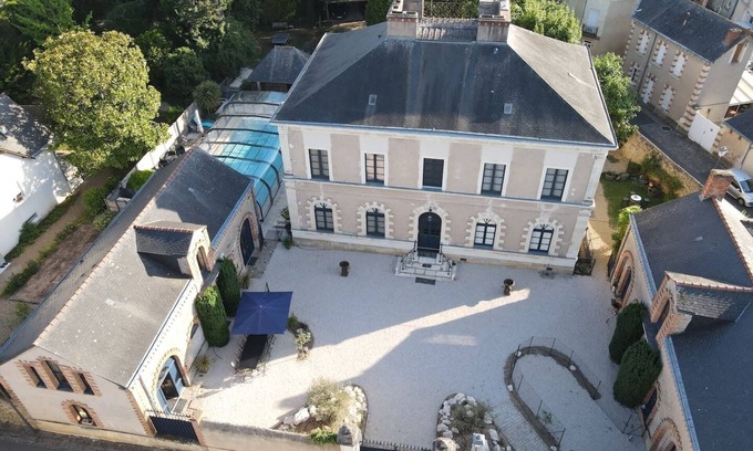 Bellevigne-en-Layon House | Large property in a wine-producing village, garden, pool, Anjou Loire Valley