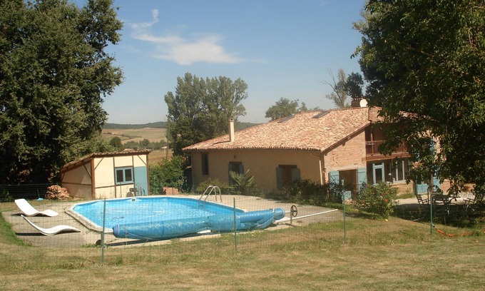 Vigueron House | Large renovated farmhouse with swimming pool in south-west France